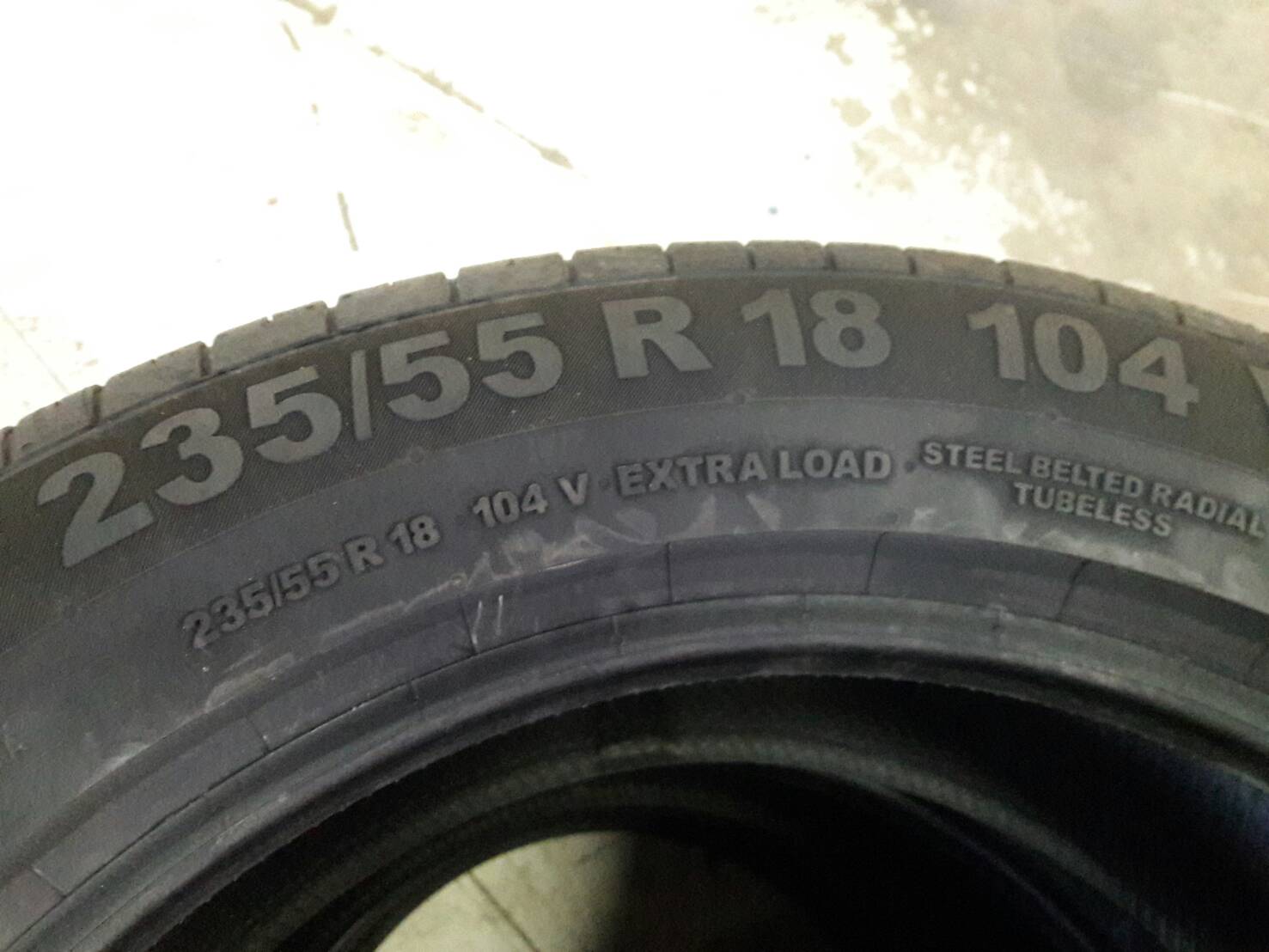 CONTINENTAL MC5 235/55R18 เส้นละ 4,250 บาท