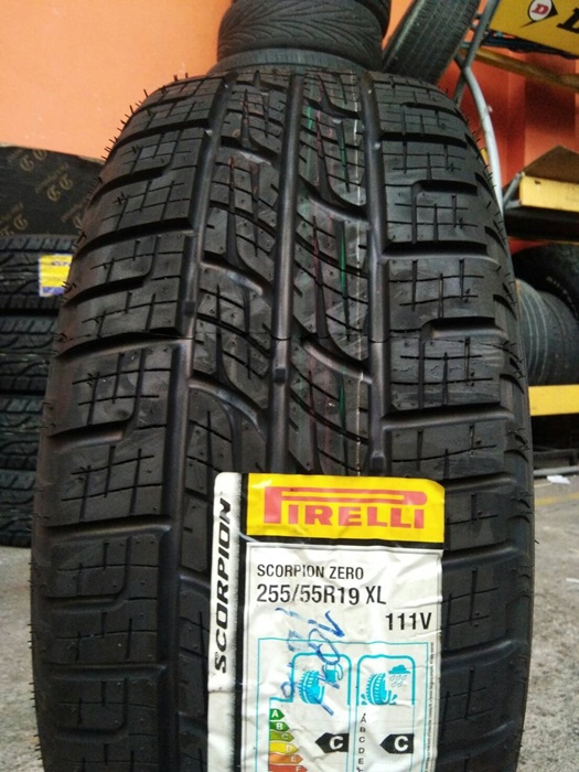 PIRELLI SCORPION ZERO 255/55R19