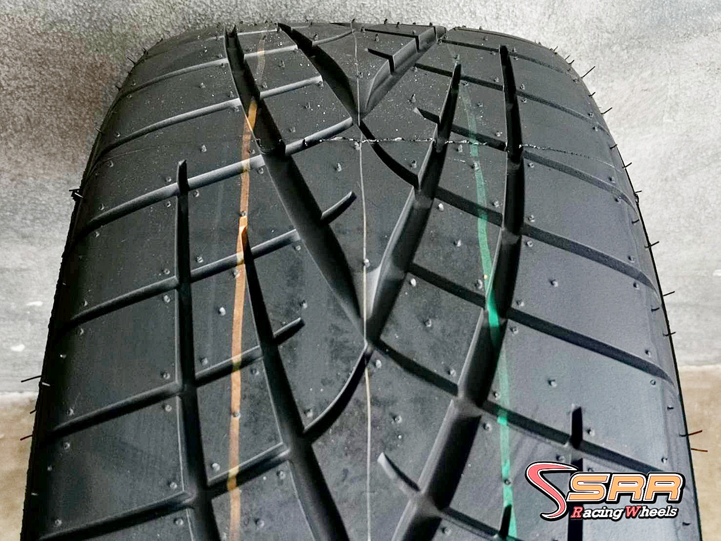 TOYO PROXES R1R 195/50R15 ยางใหม่ ปี2020 ลดราคาพิเศษ