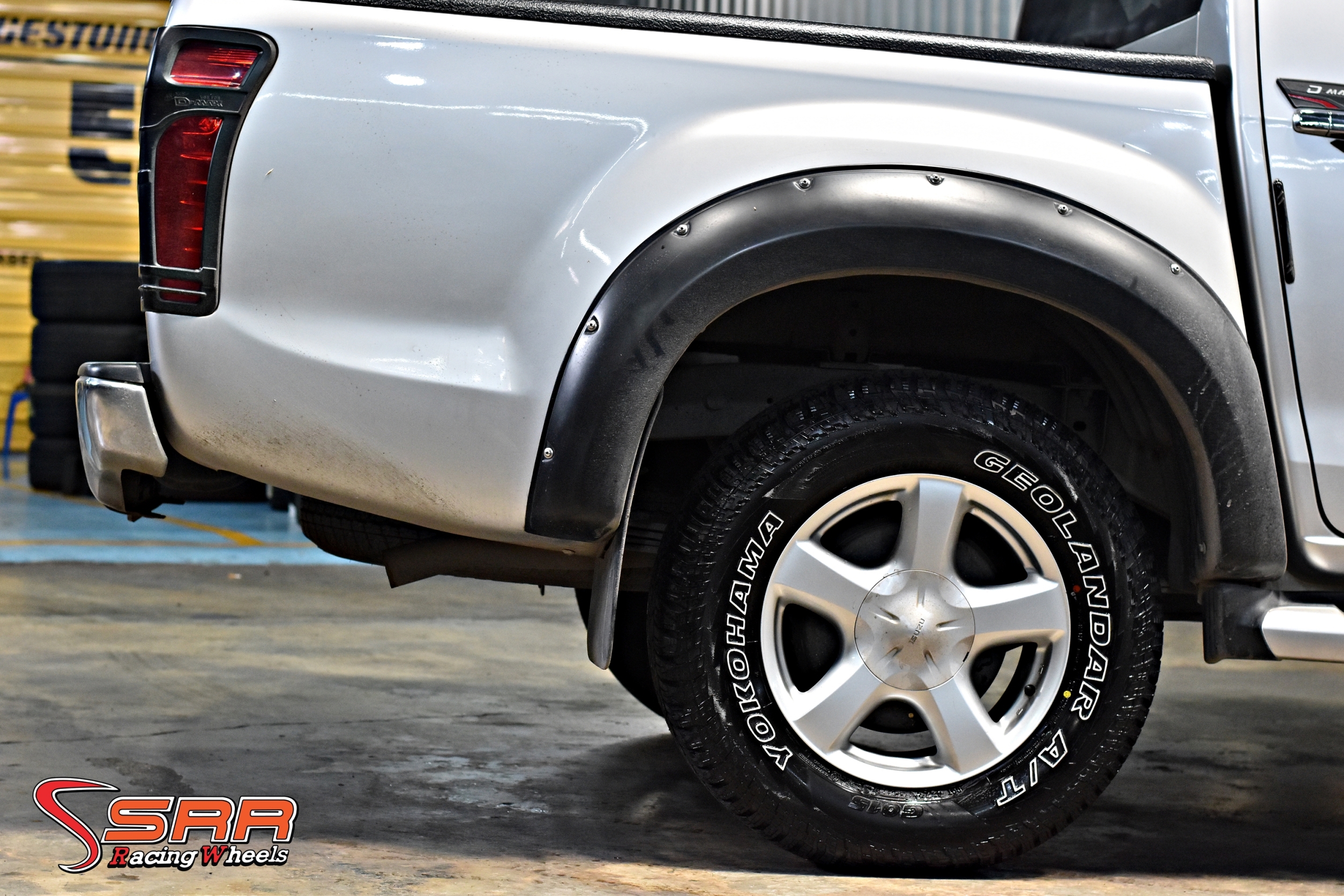 YOKOHAMA GEOLANDAR A/T G015 265/65R17 ยางใหม่ปี19 ราคาพิเศษ