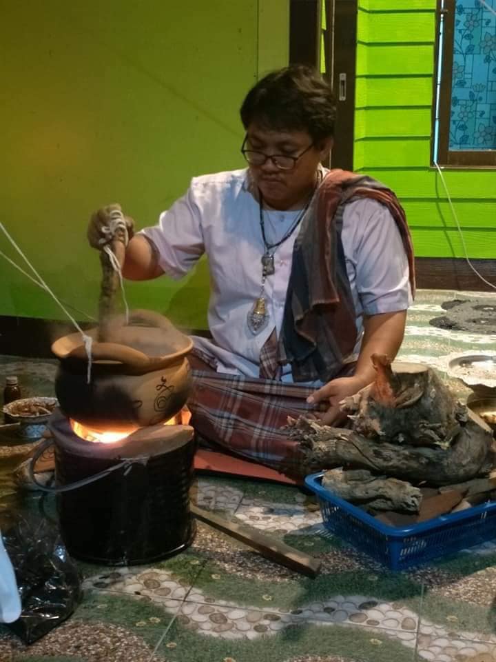 น้ำมันพรายโยมหาเสน่ห์ อ.เกื้อกูล