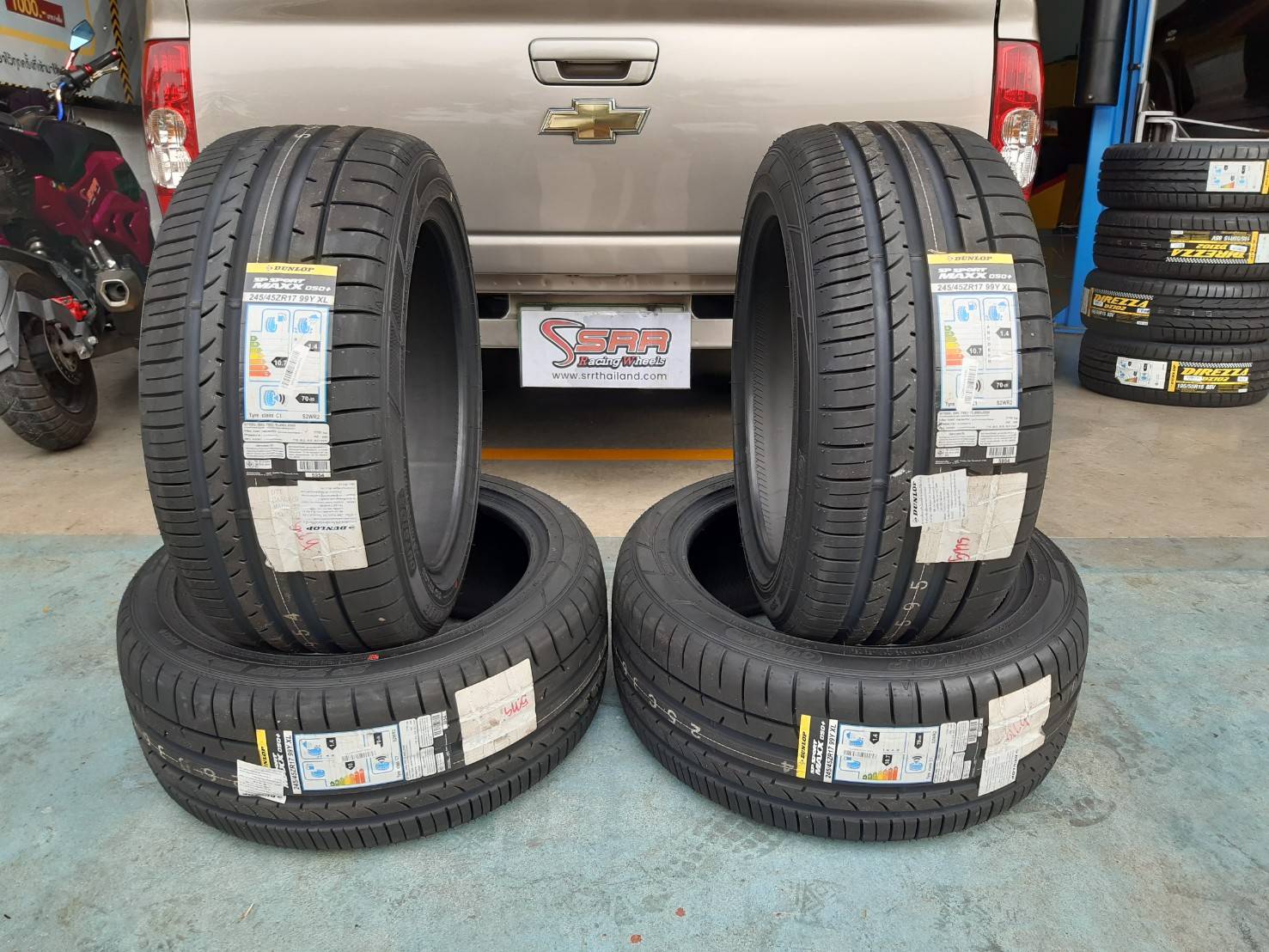 DUNLOP SP SPORT MAXX 050+ 245/45ZR17 ยางปี19 ลดราคาพิเศษ