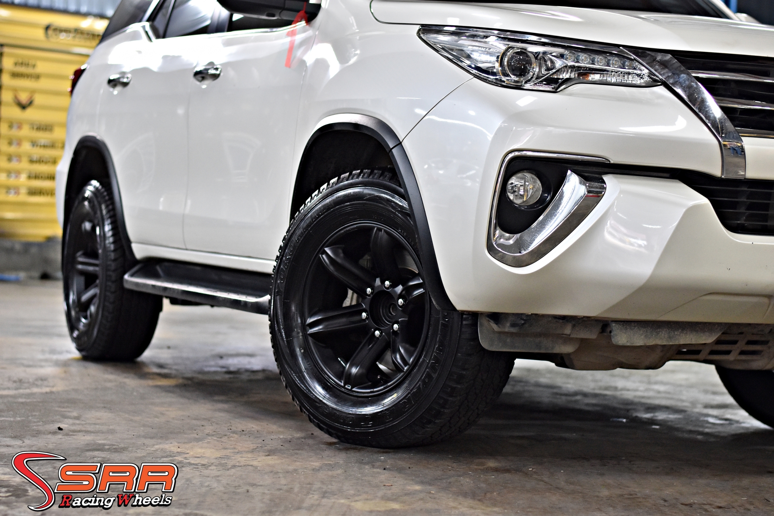 ล้อเล็บเหยี่ยว PARODI RHINO ขอบ17 6H139.7 ET0 สีดำด้าน ราคาพิเศษ