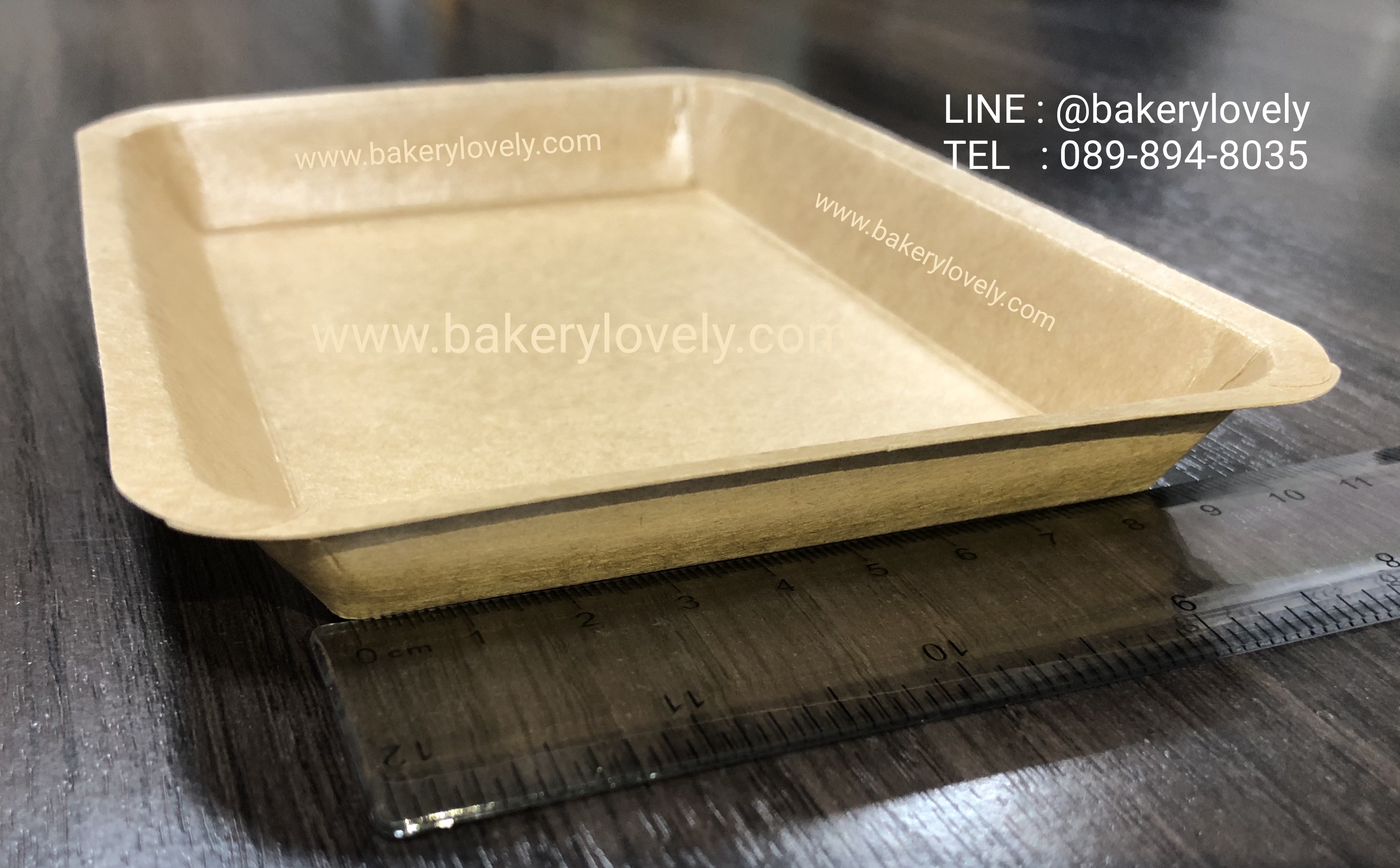 ถาดกระดาษขอบเรียบ สีน้ำตาล บน 16.8x11.9 cm ล่าง 13.7x8.8 cm สูง 1.6 cm ( เคลือบใน )