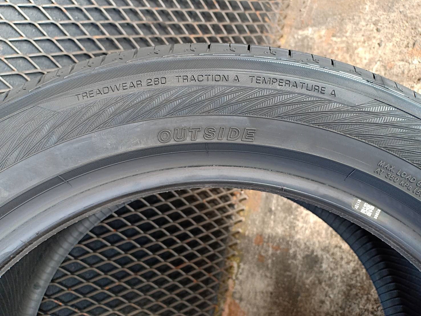 YOKOHAMA ADVAN dB V552 225/50R17 ยางญี่ปุ่น ปี19