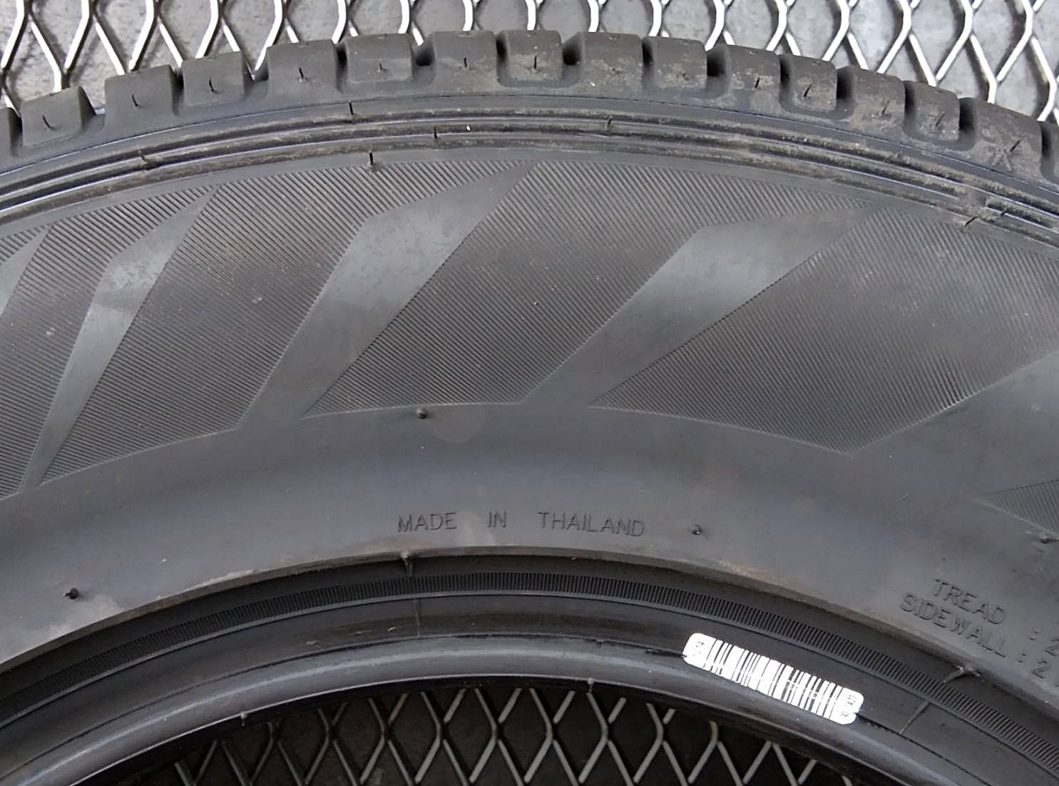 ยางสำหรับกระบะบรรทุก MAXXIS MA-579 215/70R15 ยางใหม่ปี19