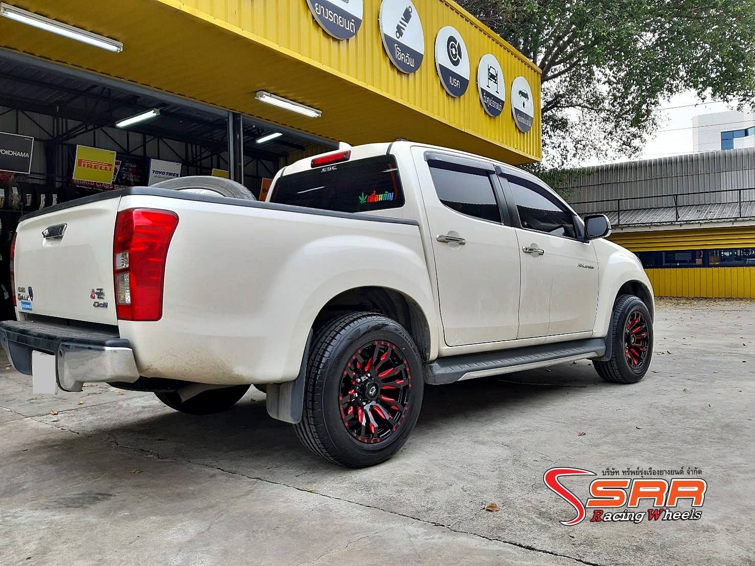 OASIS MARVEL 26S ขอบ18 6H139.7 ET15 สีดำคลิบแดง ราคาพิเศษ