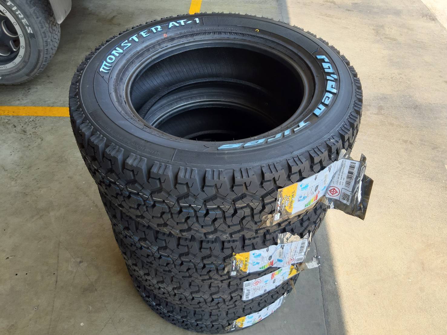 RAIDEN MONSTER AT-1 265/60R18 ยางใหม่ปี20 ลดราคาพิเศษ
