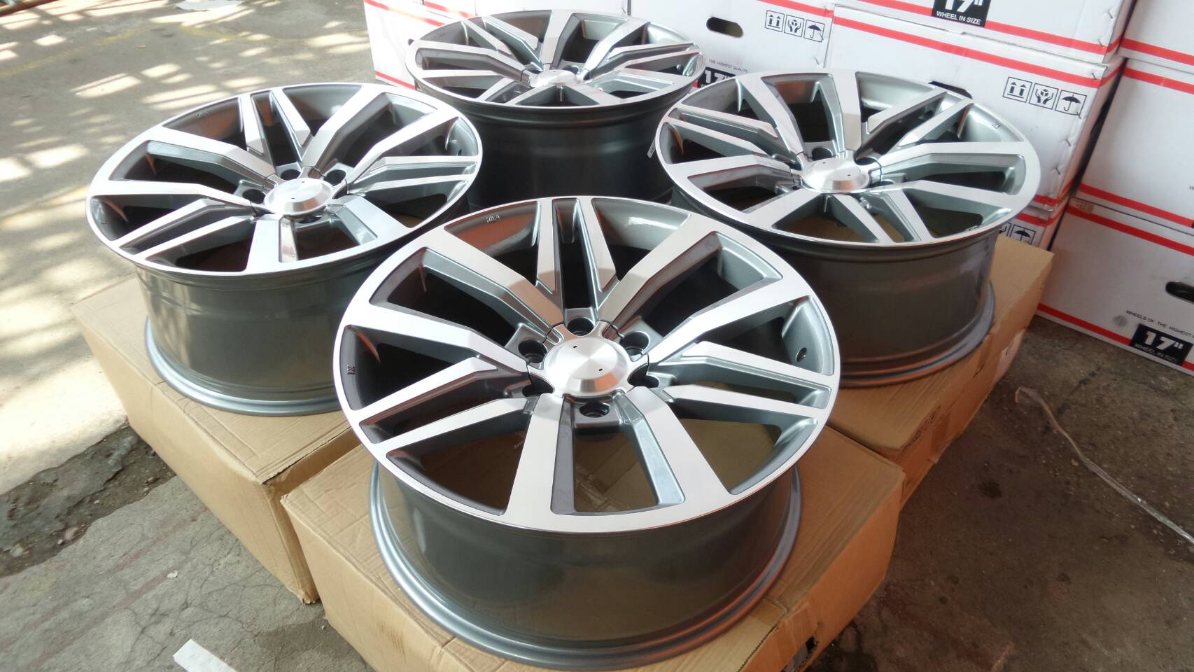 ล้อสำหรับใส่ TOYOTA ขอบ20