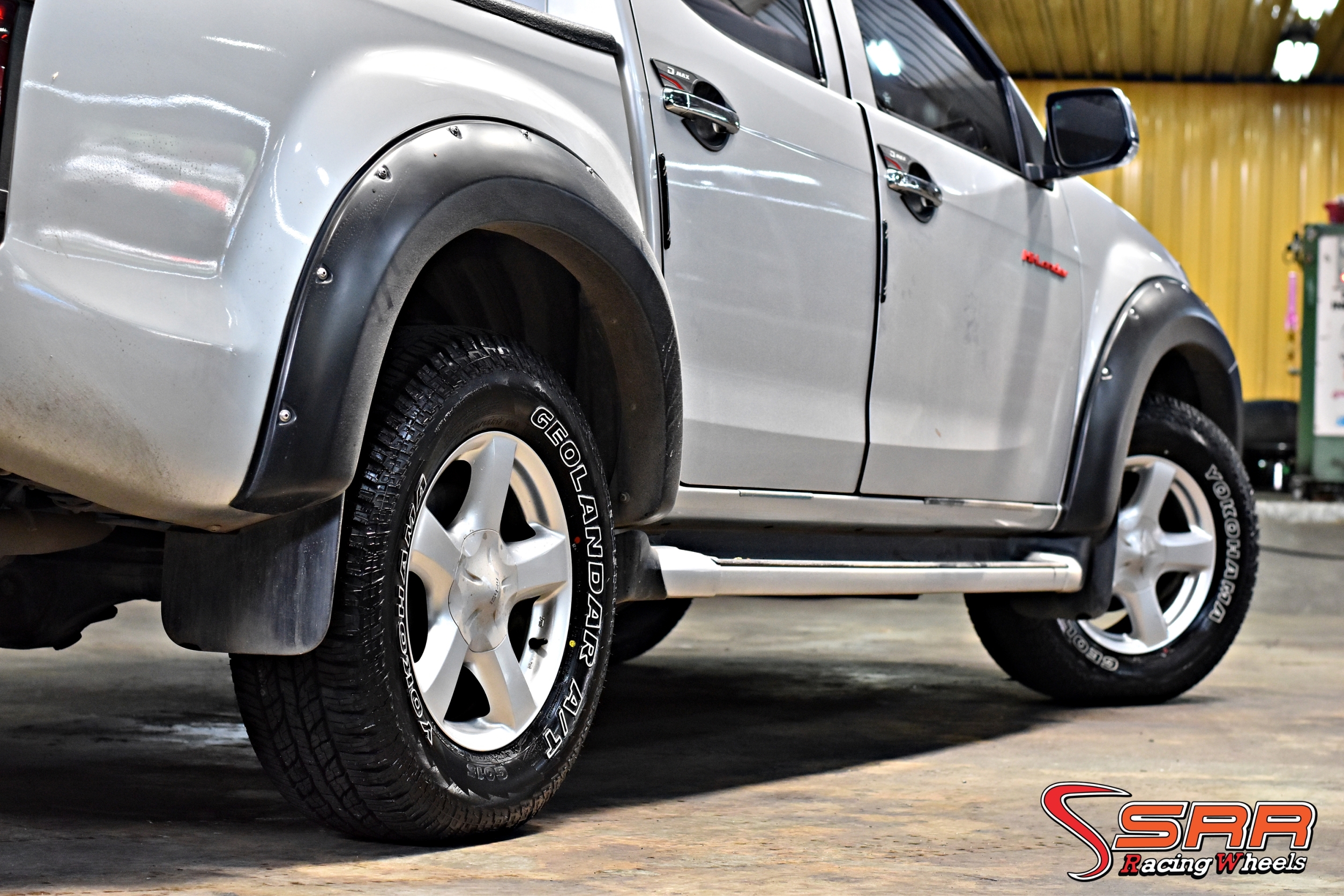 YOKOHAMA GEOLANDAR A/T G015 265/65R17 ยางใหม่ปี19 ราคาพิเศษ