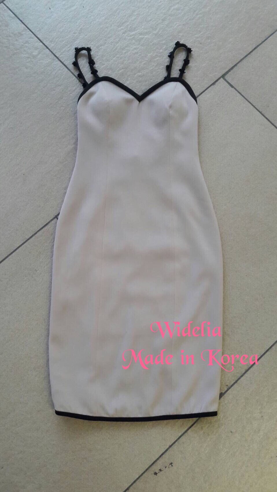 *พร้อมส่ง* VLT Dress สายเดี่ยวสีนู้ดเป็นทรงเข้ารูป