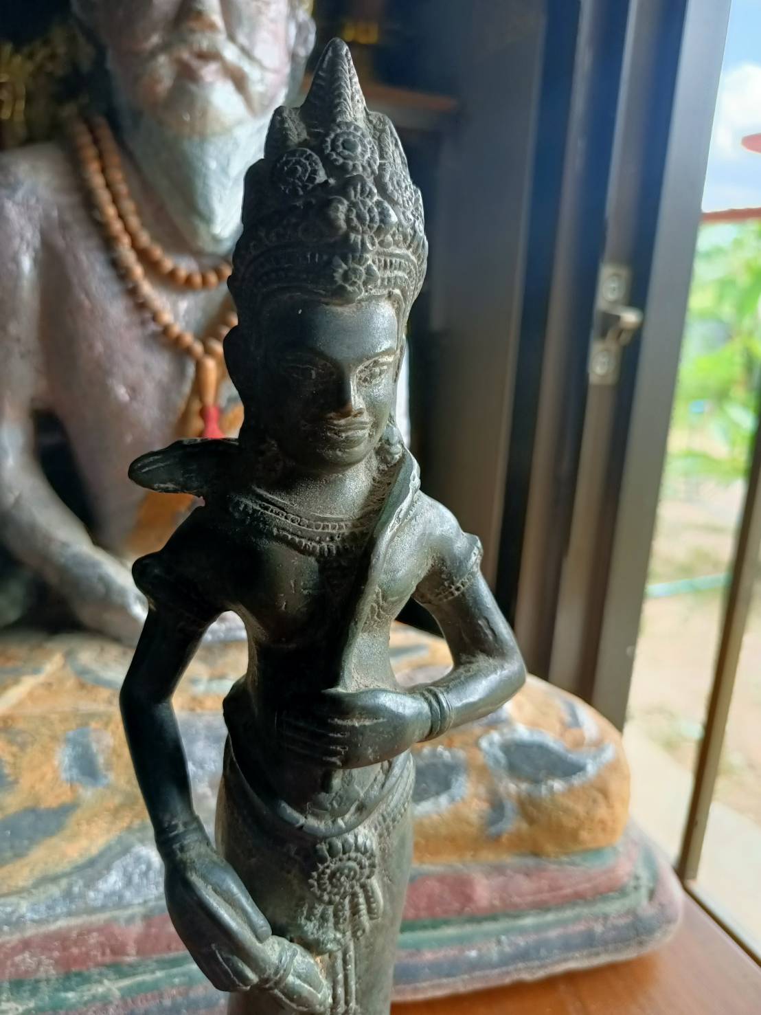 พระแม่อุมาเนื้อสัมฤทธิ์โบราณขุดได้ในเขตอำเภอบ้านกรวดเก็บเก่าเดิมๆ