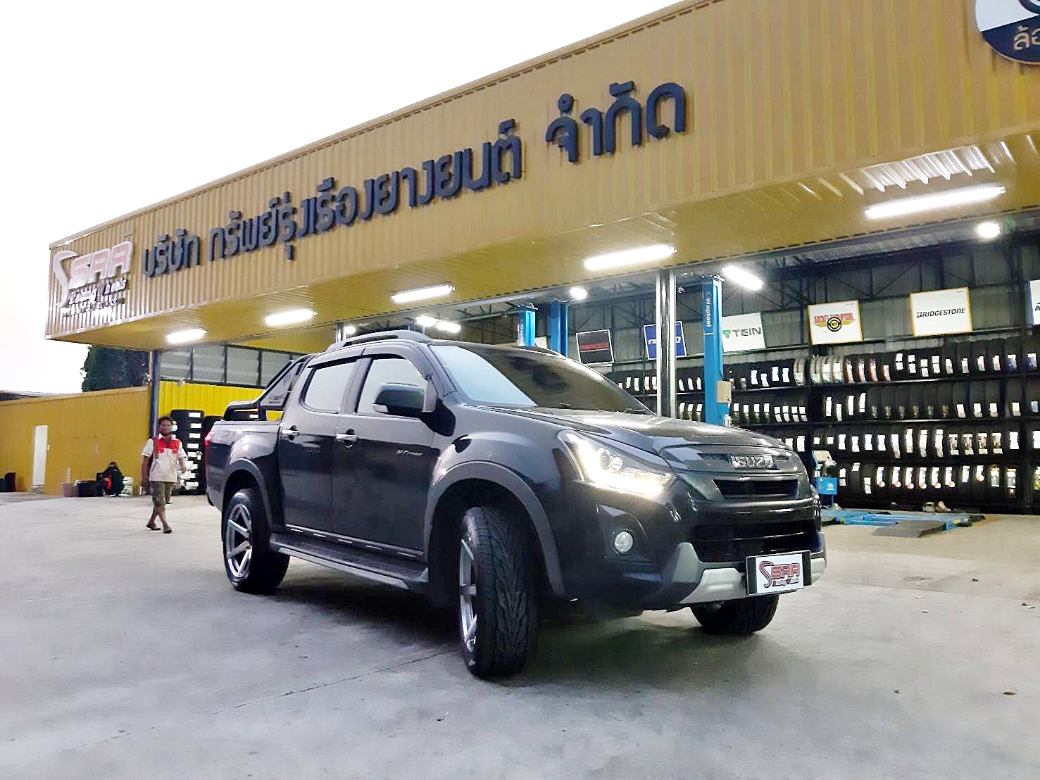 TOYO PROXES ST3 265/50R20 ยางใหม่ปี20 ลดราคาพิเศษ