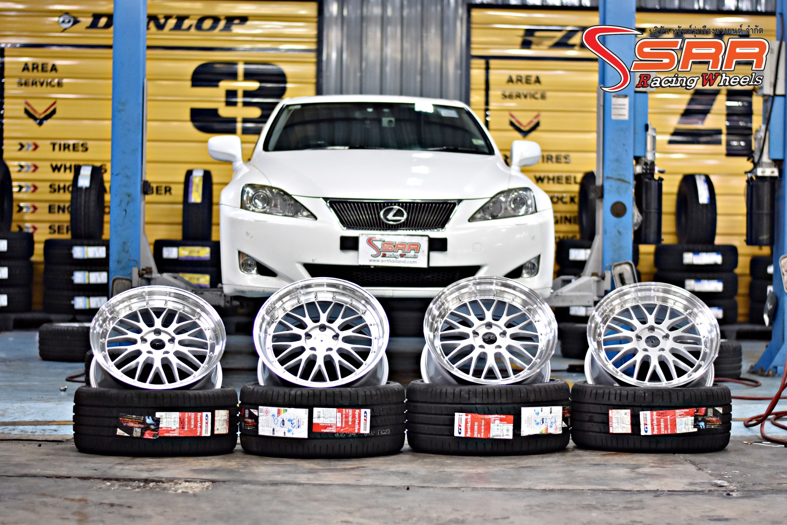 BBS LM ขอบ19 หน้า8.5 หลัง9.5 5x114.3 ET+30 SILVER