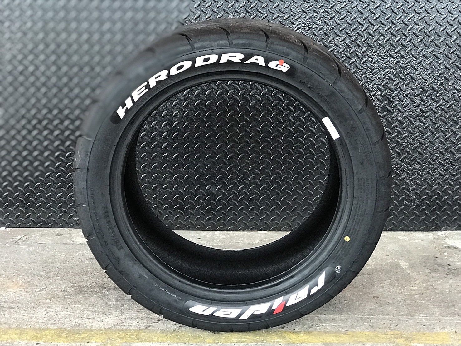HERO DRAG 275/40R18 ยาง DRAG ขอบขาว ปี19