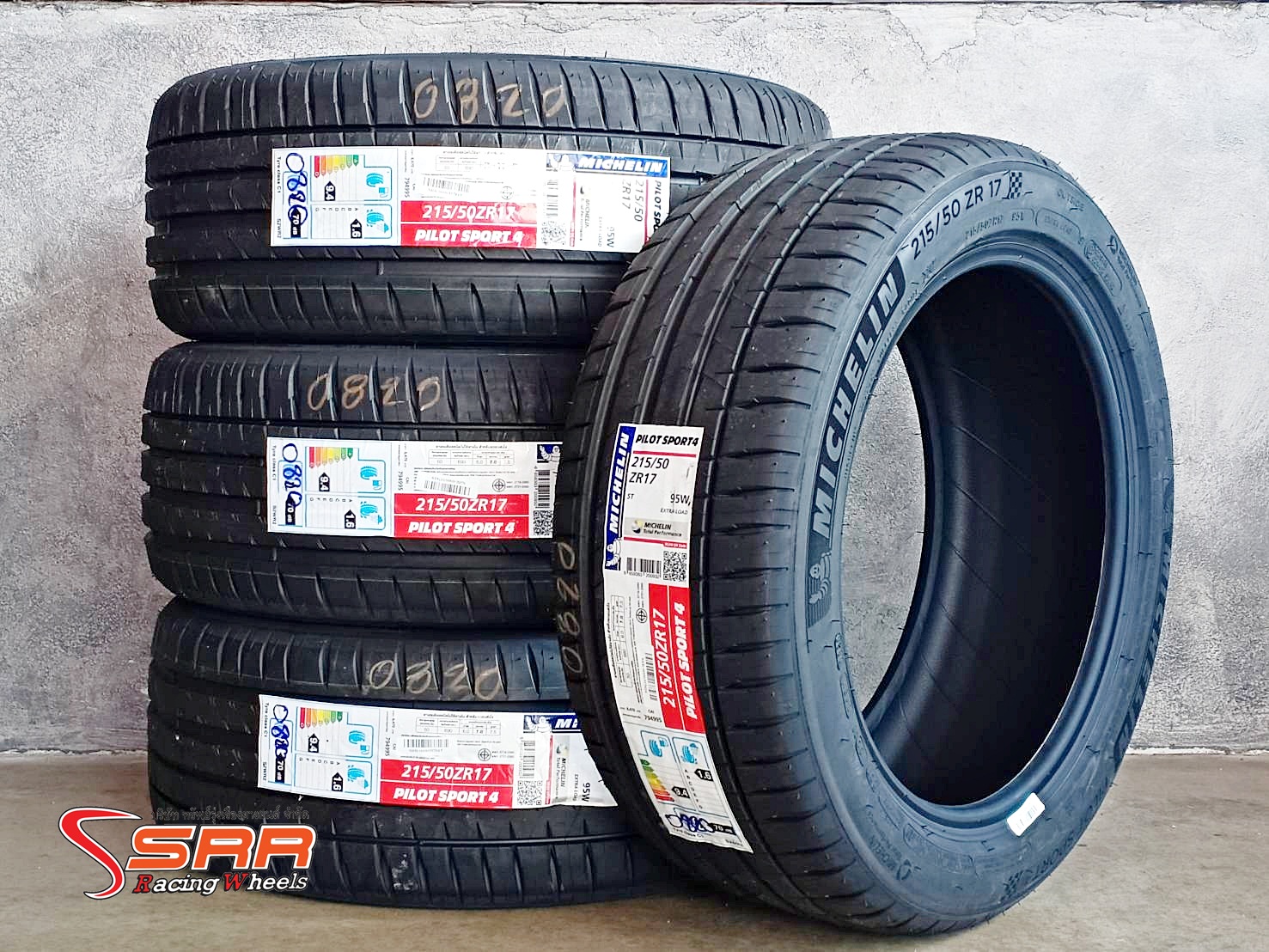 MICHELIN PILOT SPORT4 215/50ZR17 ยางใหม่ราคาพิเศษ