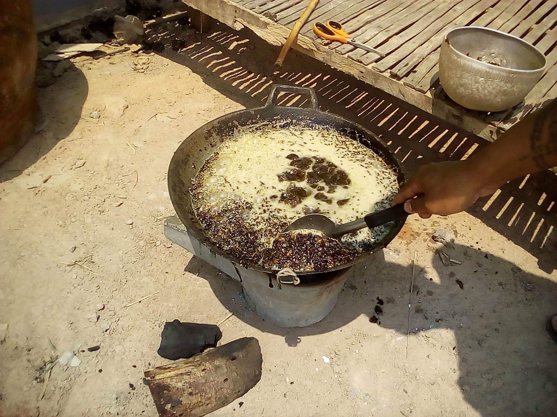 สีผึ้งพรายงูกุเลน อาจารย์เขมร (FL)