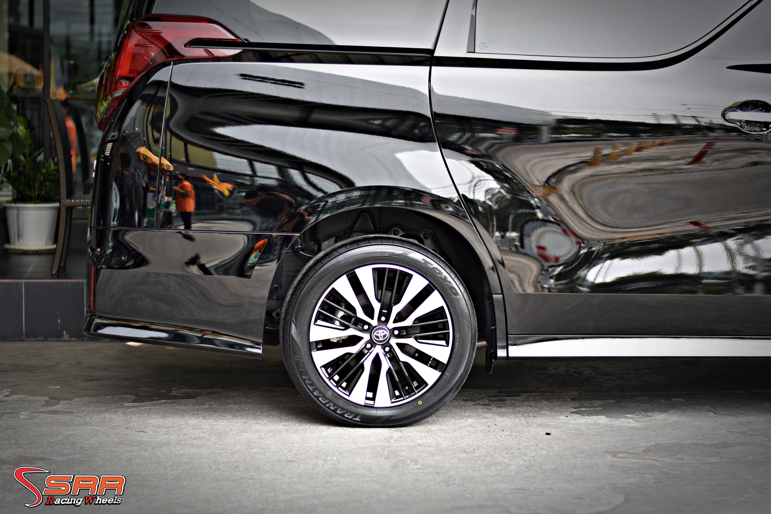 ล้อแม็กซ์ สำหรับใส่รถ TOYOTA ALPHARD , VELLFIRE , CAMRY ขอบ18 นิ้ว