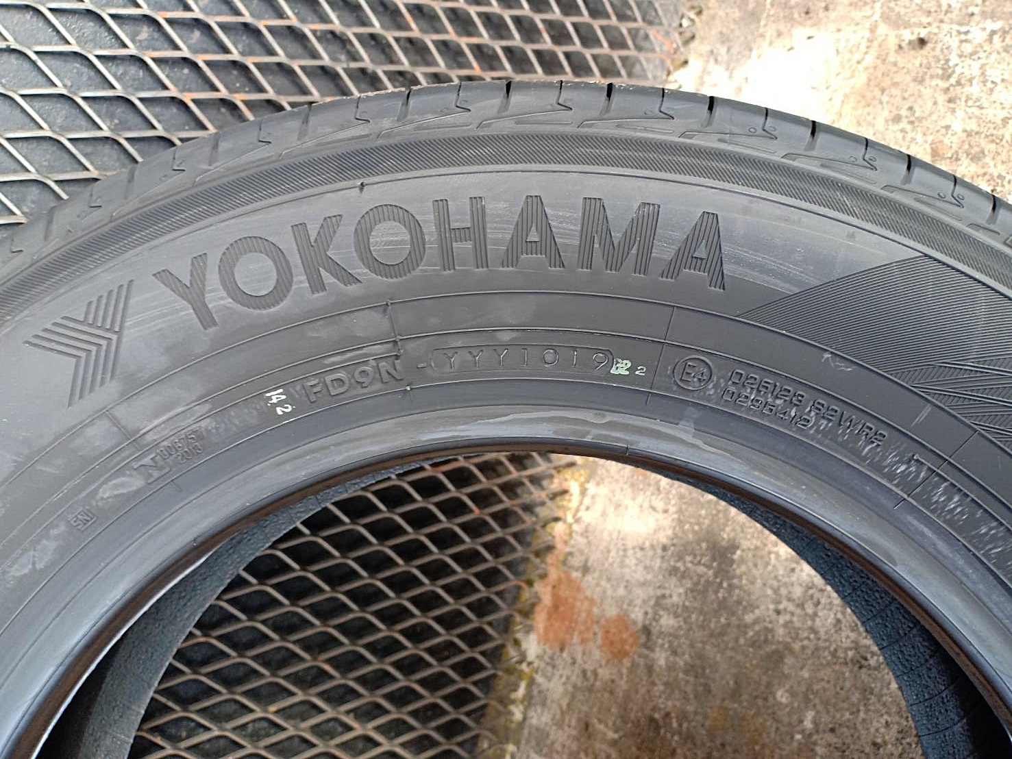 YOKOHAMA ADVAN dB V552 195/65R15 ยางญี่ปุ่น ปี19