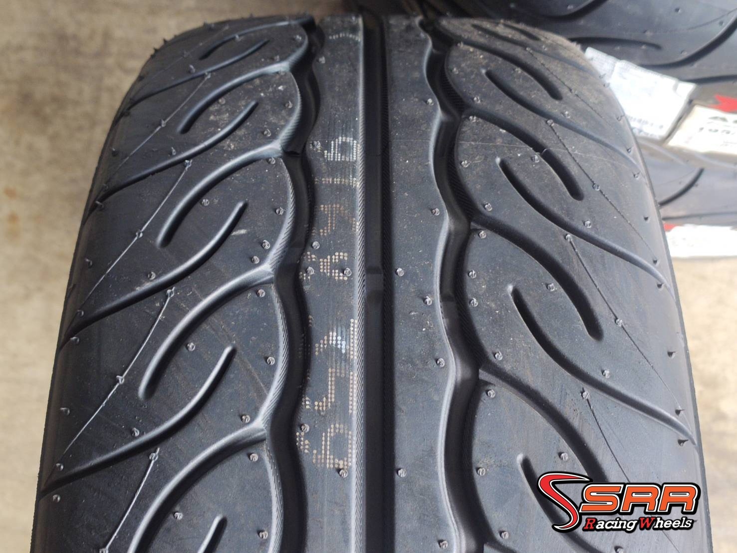 YOKOHAMA AD08R 195/50R15 ยางใหม่ปี2020 ลดราคาพิเศษ