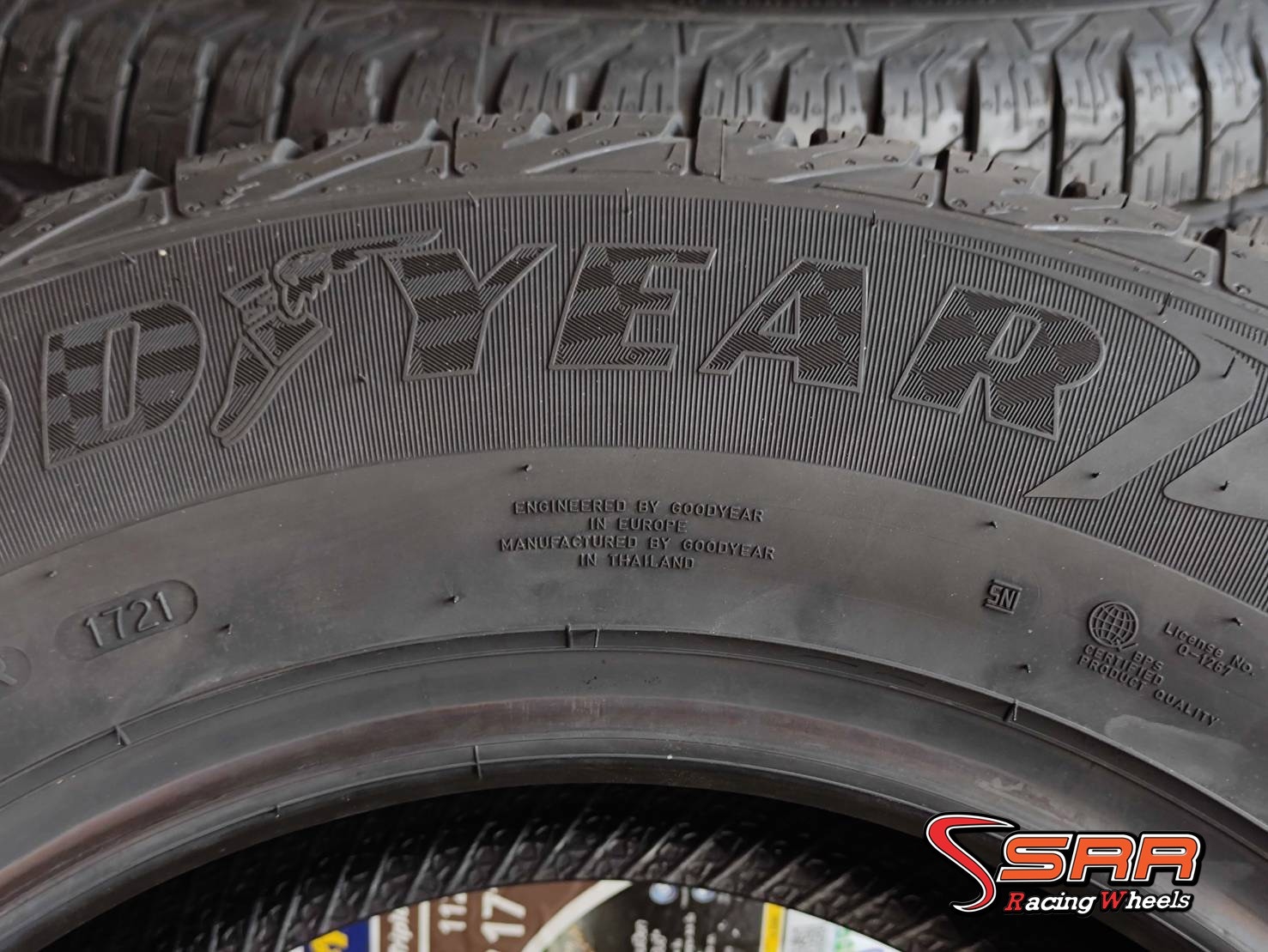 GOODYEAR WRANGLER TRIPLEMAX 265/65R17 ยางใหม่ปี21 ราคาพิเศษ