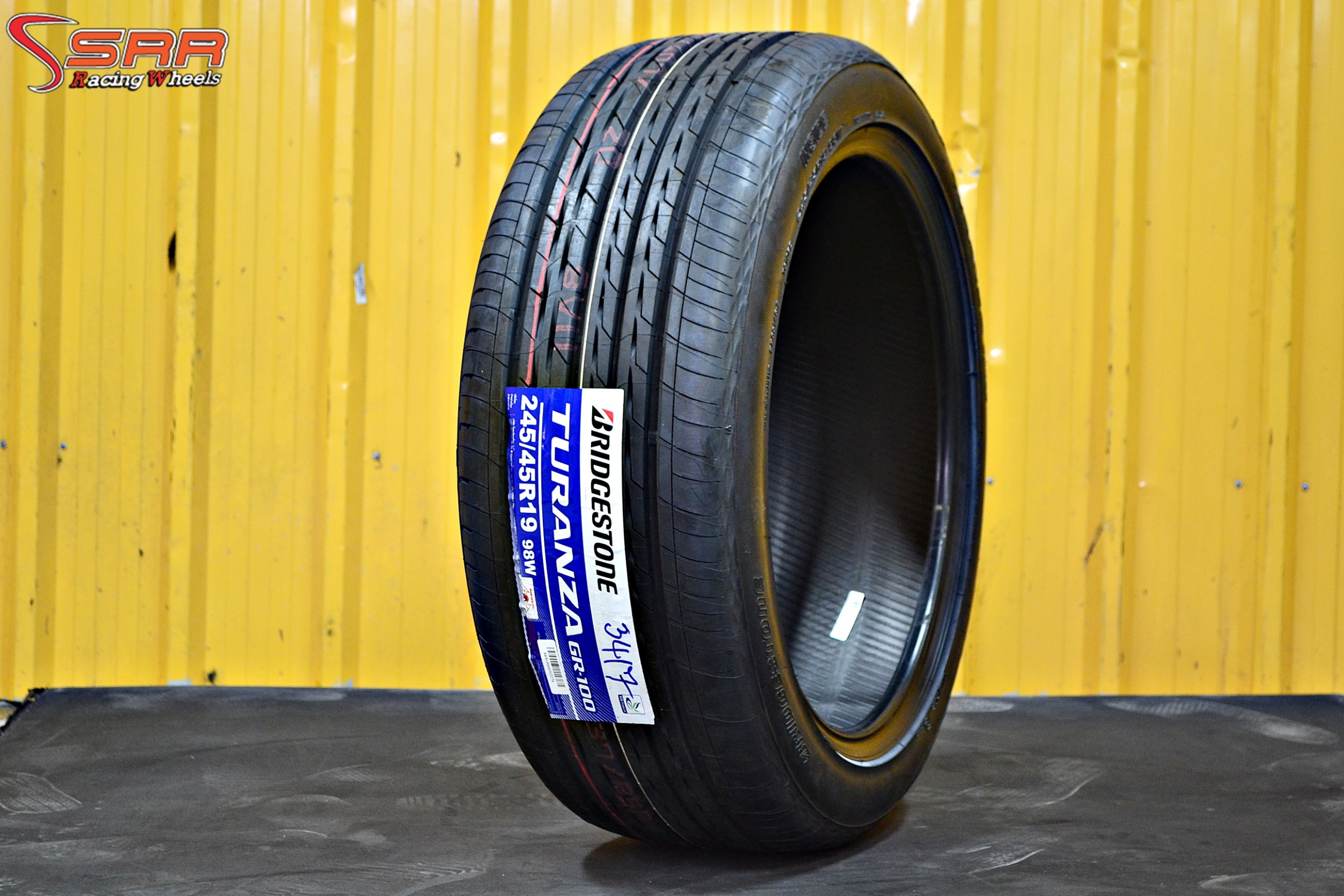 BRIDGESTONE TURANZA GR100 245/45R19 ลดราคาพิเศษ เส้นละ 4,900 บาท