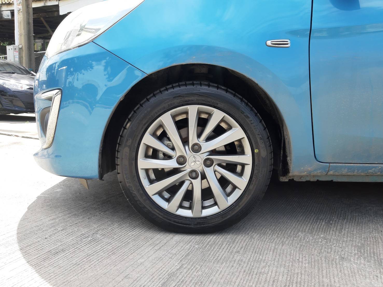 DUNLOP TOURING R1 185/55R15 ยางปี20 ราคาพิเศษ