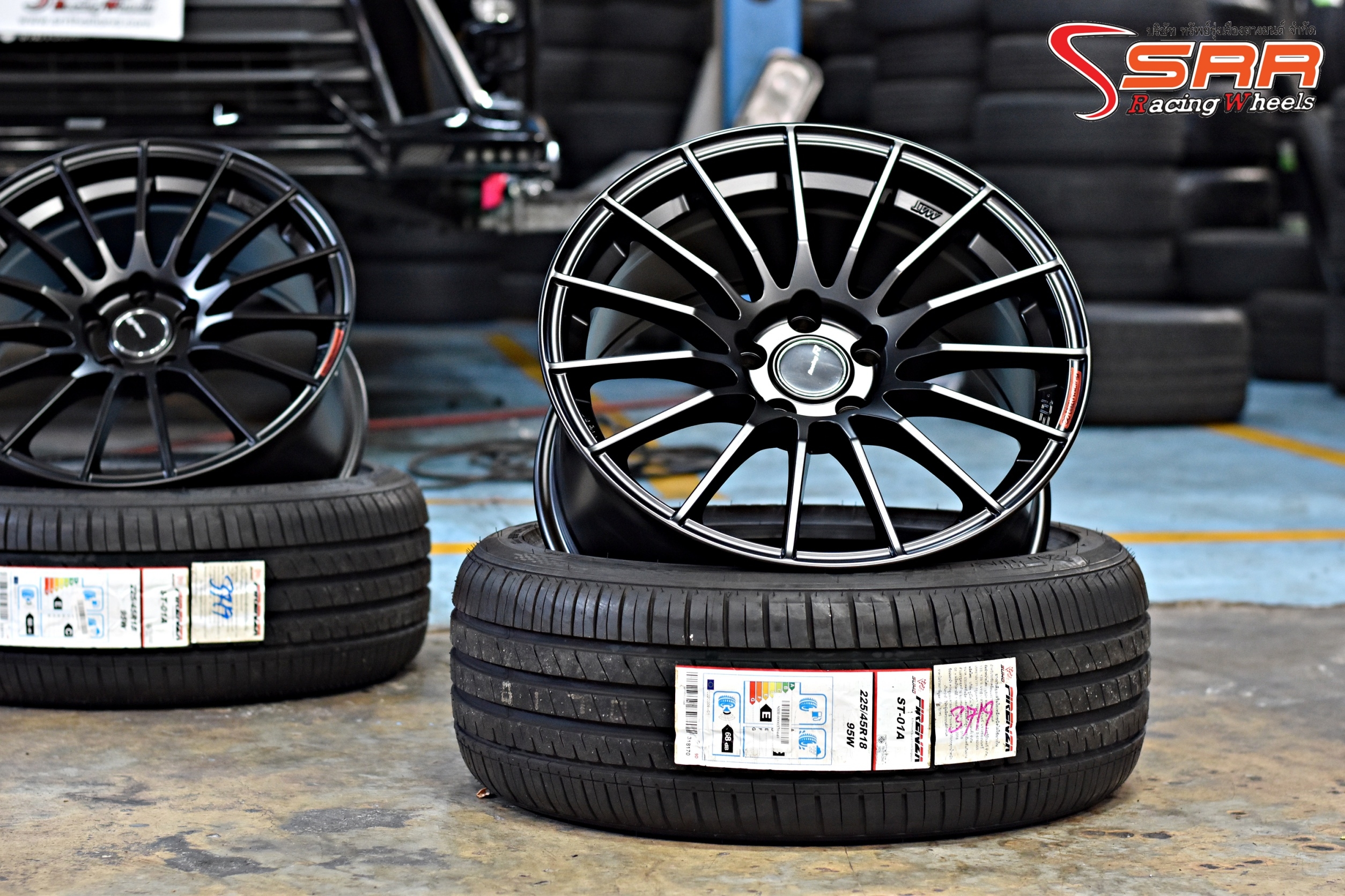 ENKEI RS05RR ล้อไทย ขอบ18 5H114.3 ET35 MATT BLACK