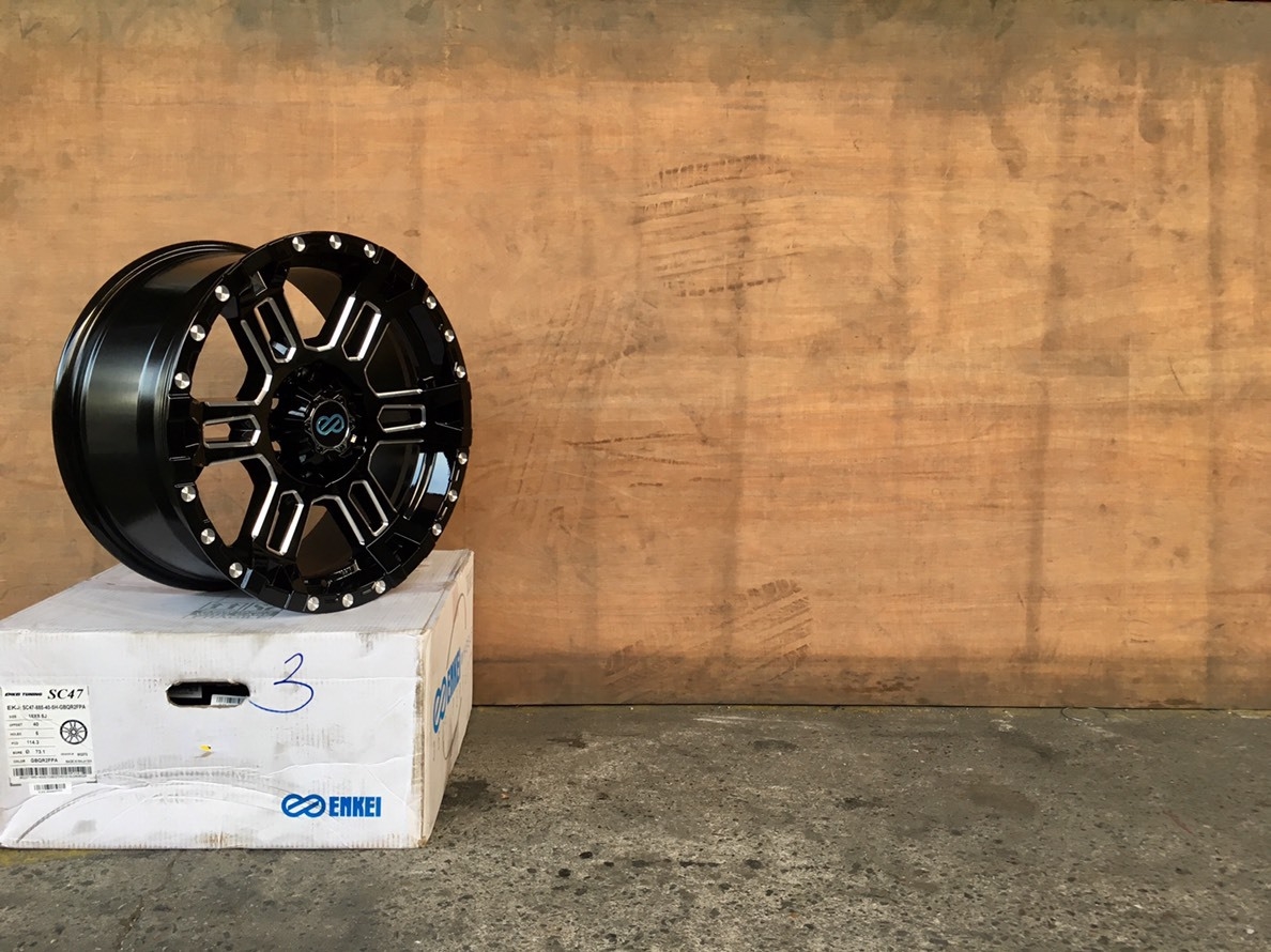 ENKEI COMMANDER ขอบ18 นิ้ว 6x139.7 ZBK1QA4P