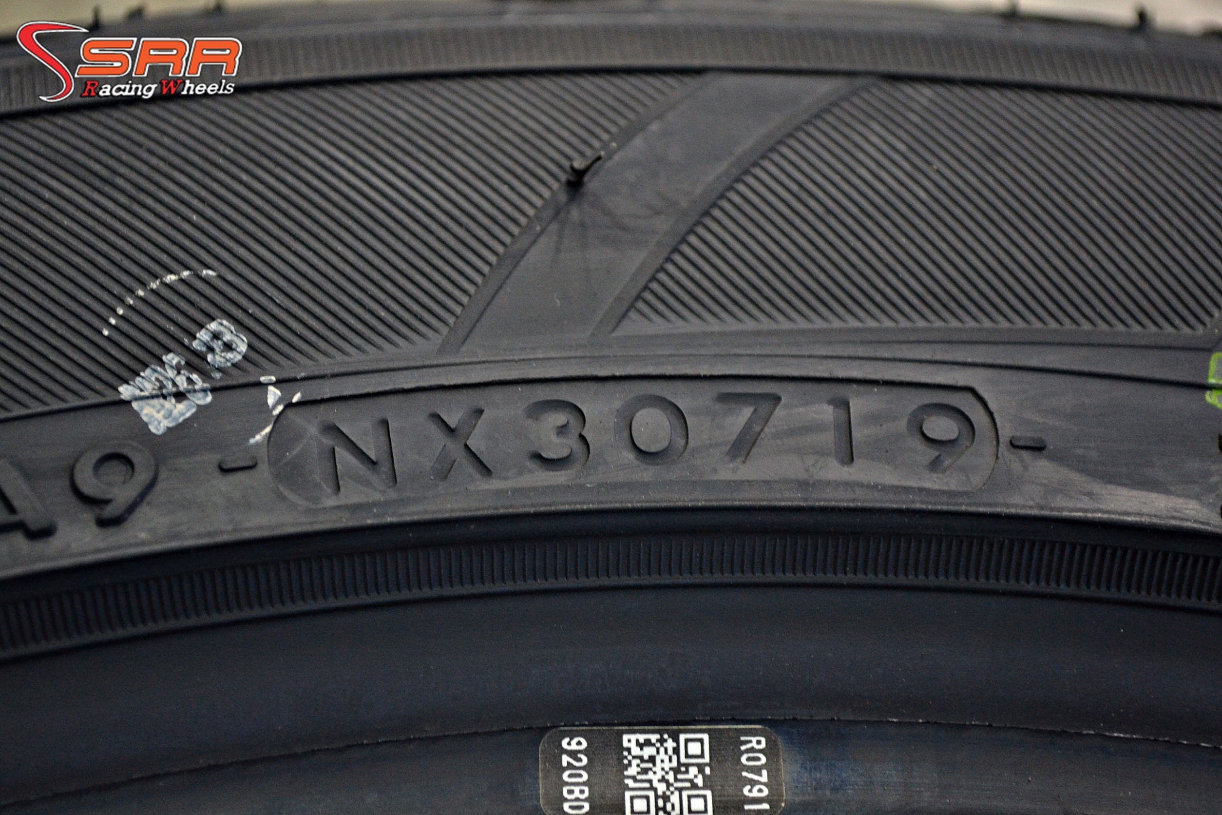 YOKOHAMA PARADA 255/45R20 ยางญี่ปุ่น SUV ลดราคาพิเศษ