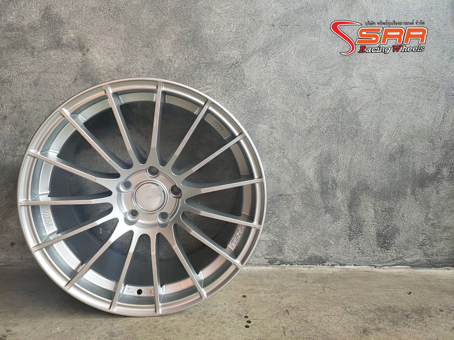 ENKEI RS05RR Flow+Forming ขอบ18 ET+35 5x114.3 HIGH GLOSS SILVER