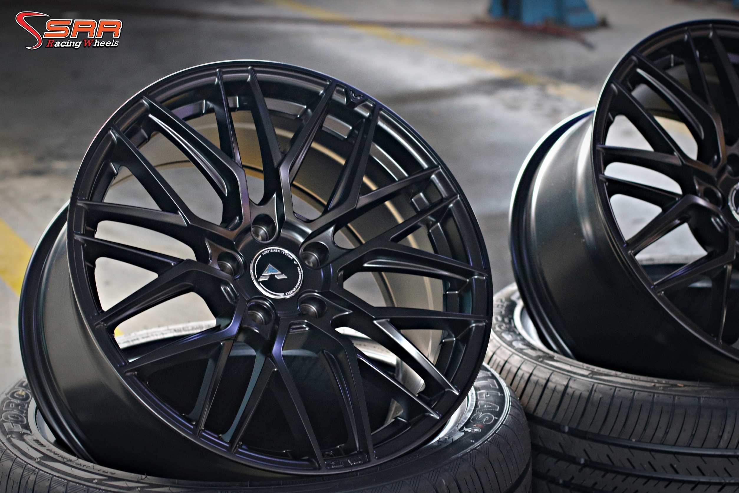 Vorsteiner V-FF 107 ขอบ18 5H113 ET38 MB มีจำหน่ายที่ร้านSRR