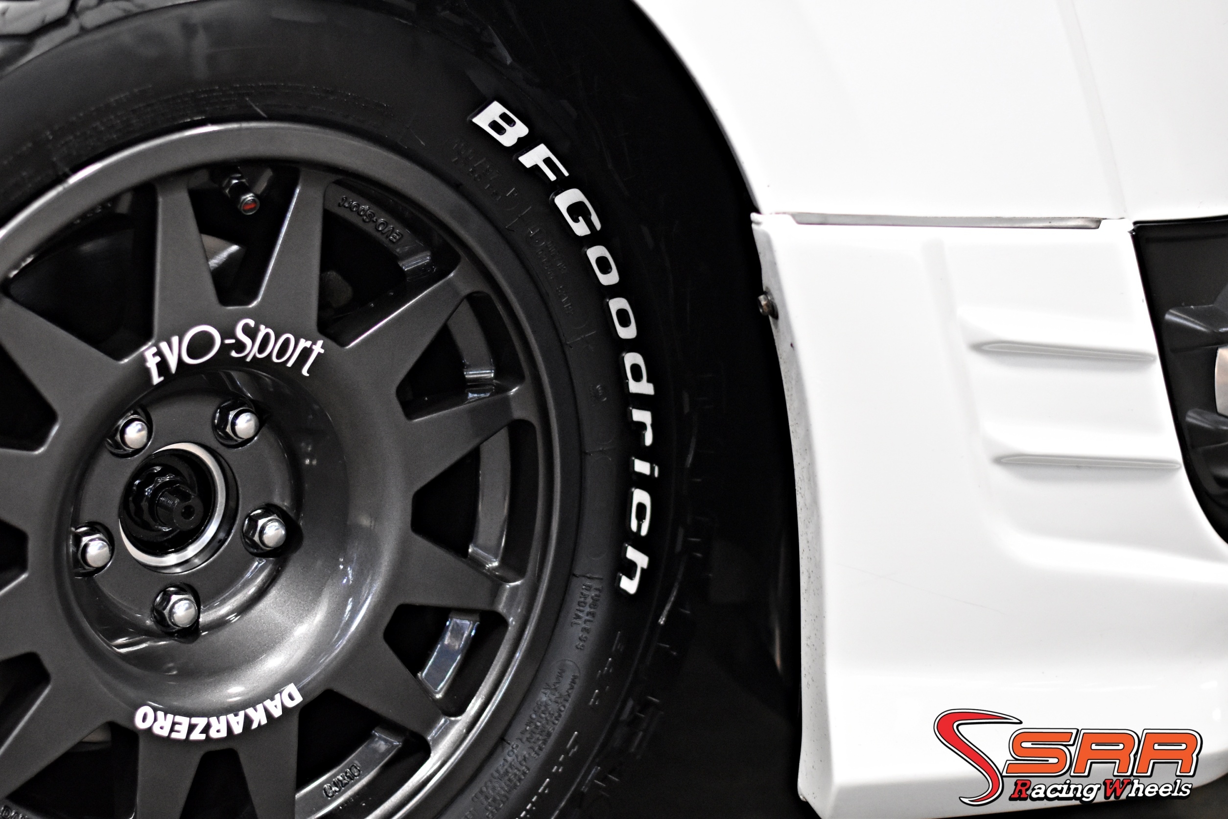 BFGoodrich All Terrain KO2 215/70R16 ยางใหม่ปี2021 ราคาพิเศษ