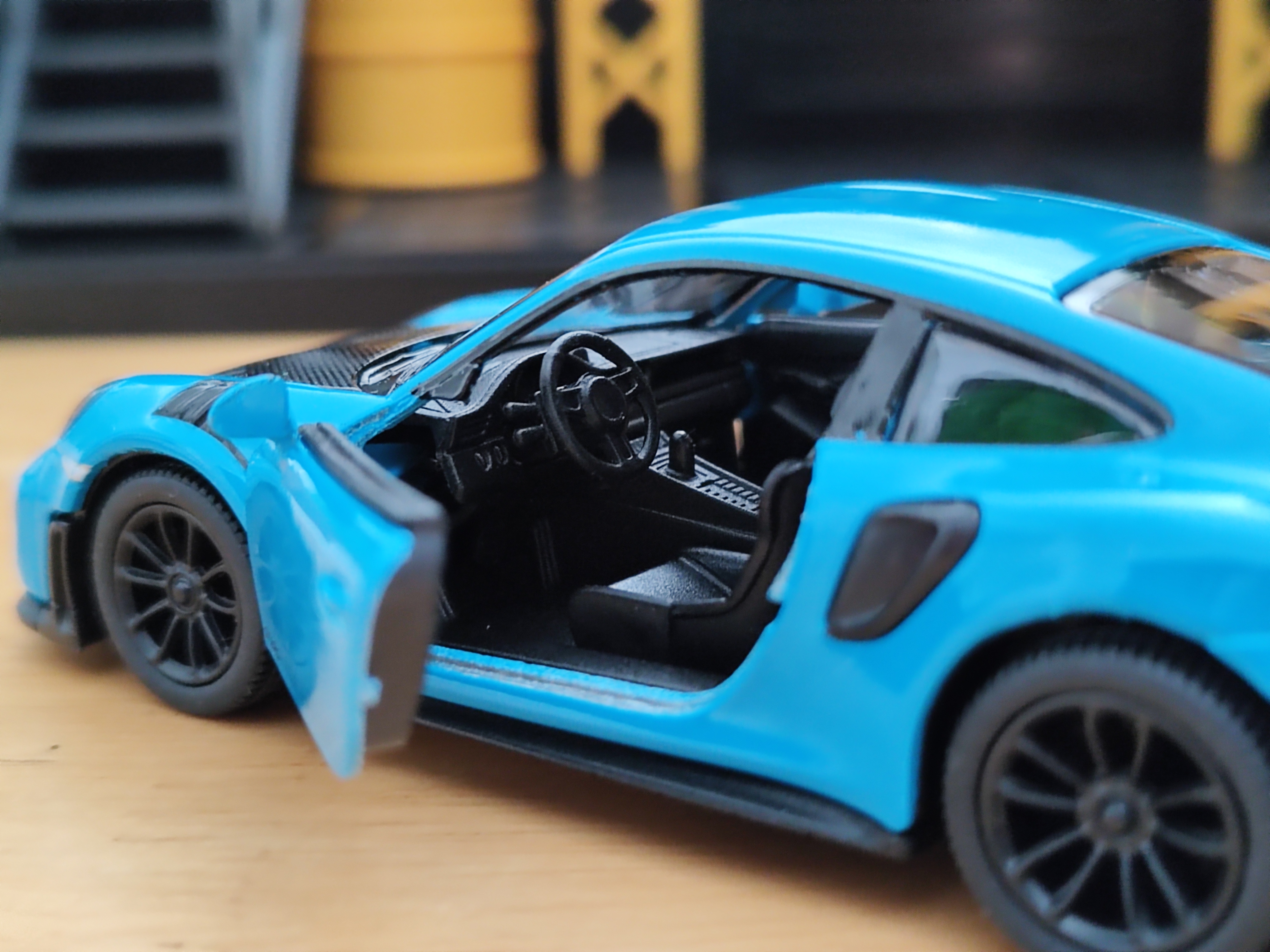 Porsche 911 GT2 RS โมเดลรถเหล็ก (ปลีก-ส่ง)