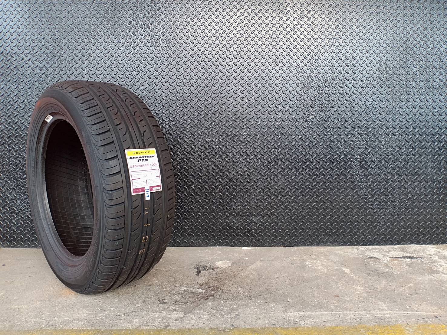 DUNLOP GRANDTREK PT3 235/55R18 ยางสำหรับSUV ลดราคาพิเศษ