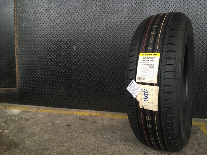 DUNLOP SPORT MAXX 050 235/65R18 ลดราคาพิเศษ เส้นละ 1,600 บาท