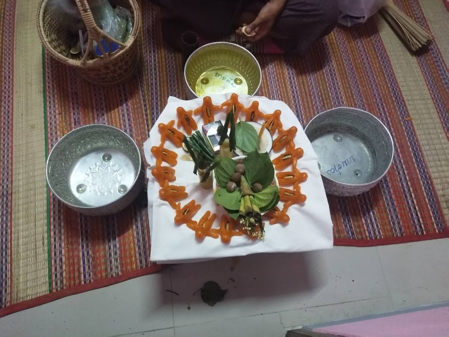 หุ่นเสน่ห์ยาแฝดเรียกคู่ อาจารย์เขมร