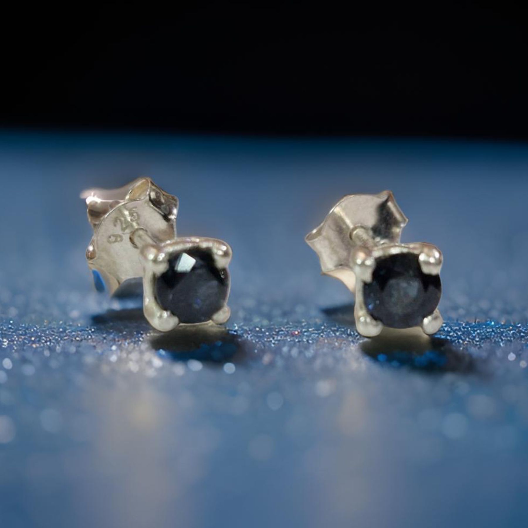 ต่างหูไพลินแท้ พลอยแท้ ไพลินแท้ Blue Sapphire (NO.TC002) earring