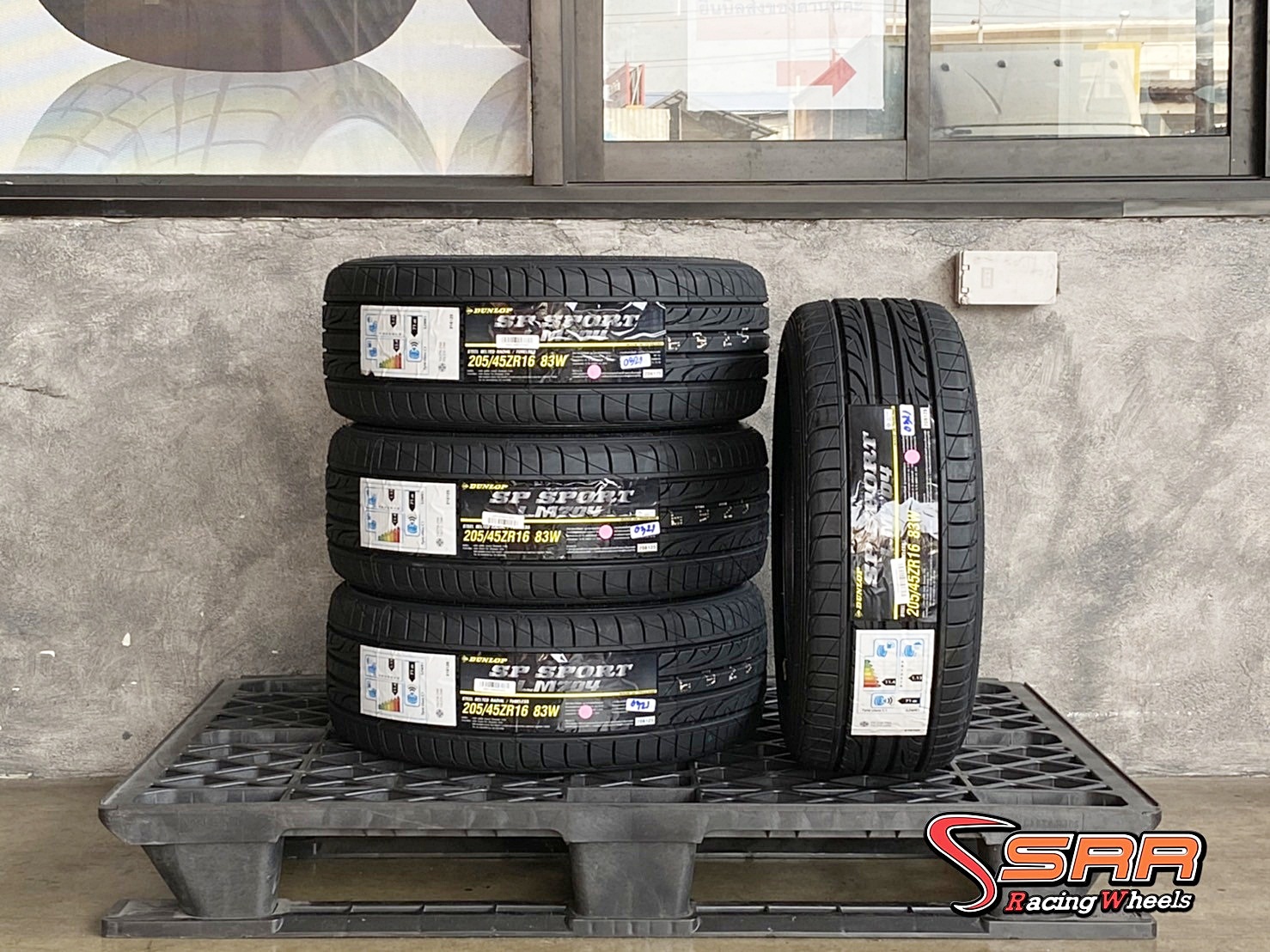 DUNLOP SP SPORT LM704 205/45ZR16 ยางเข้าใหม่ปี21 ราคาพิเศษ