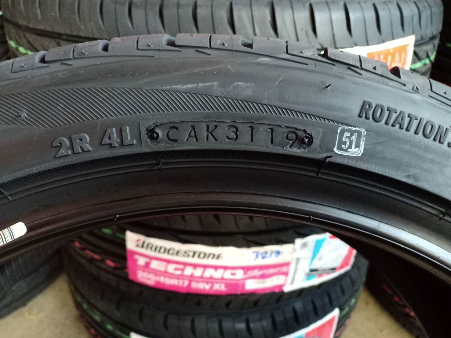 BRIDGESTONE TECHNO SPORTS 205/45R17 ยางใหม่ปี19 ราคาพิเศษ