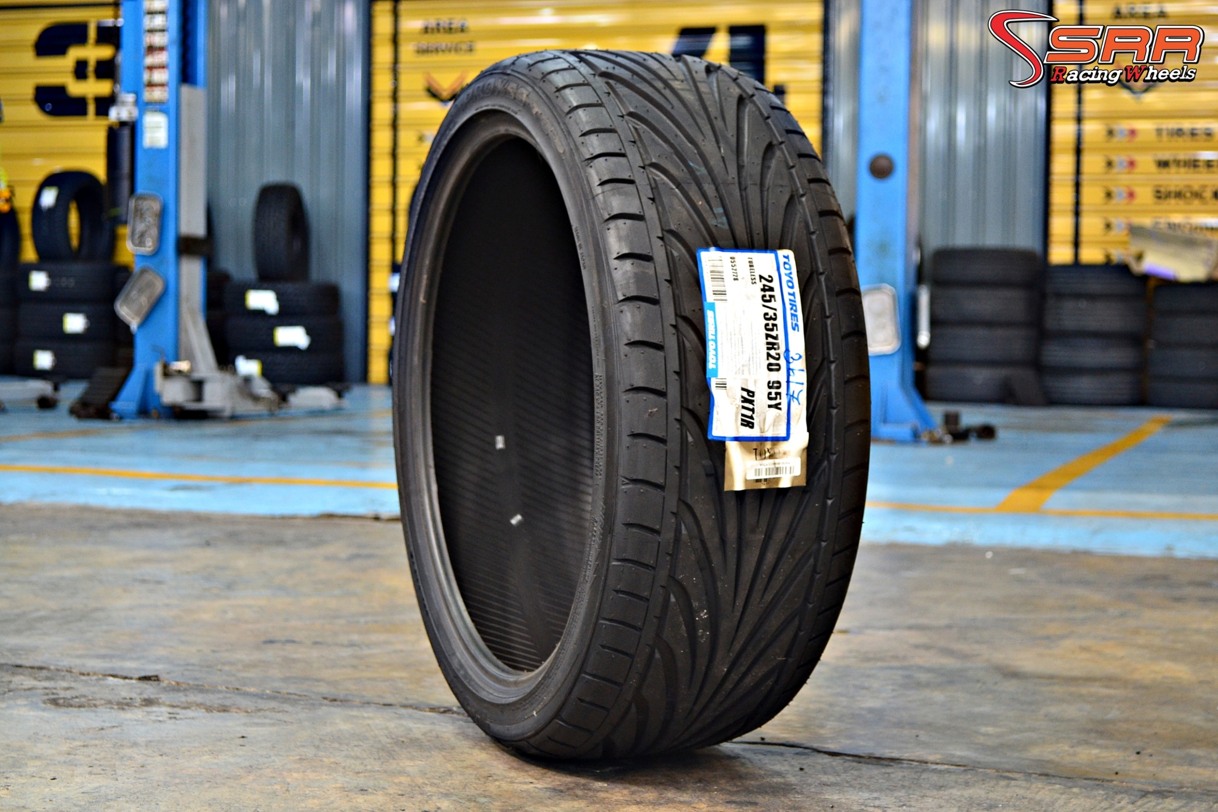 TOYO PROXES T1R 245/35ZR20 ยางญี่ปุ่น ลดราคาพิเศษ