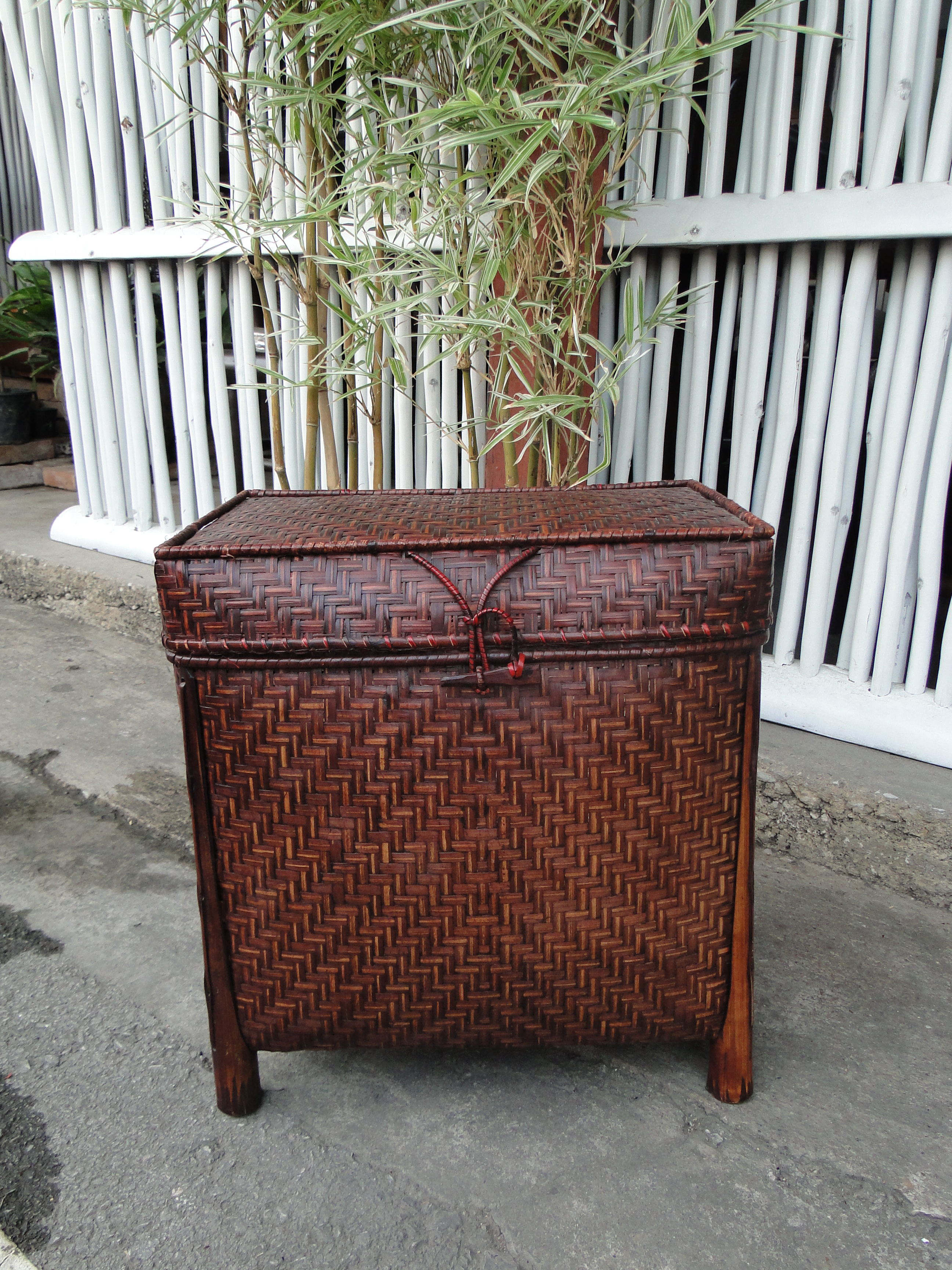 หีบจักสาน สามใบชุด