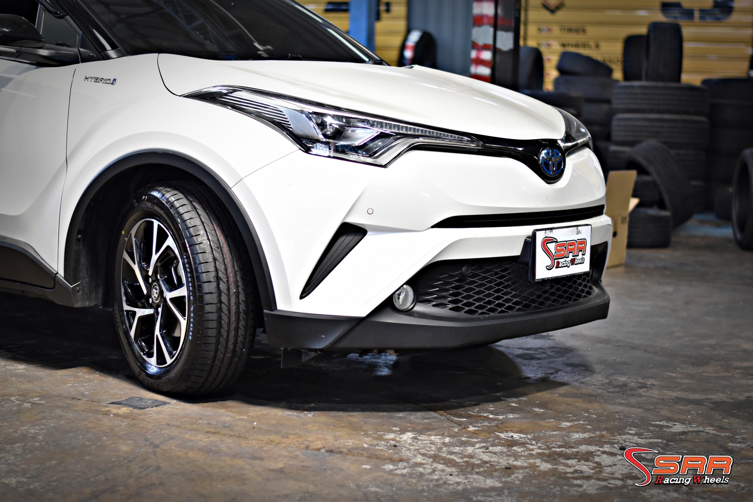 BRIDGESTONE ALENZA 001 215/60R17 ยางใหม่ ลดราคาพิเศษ