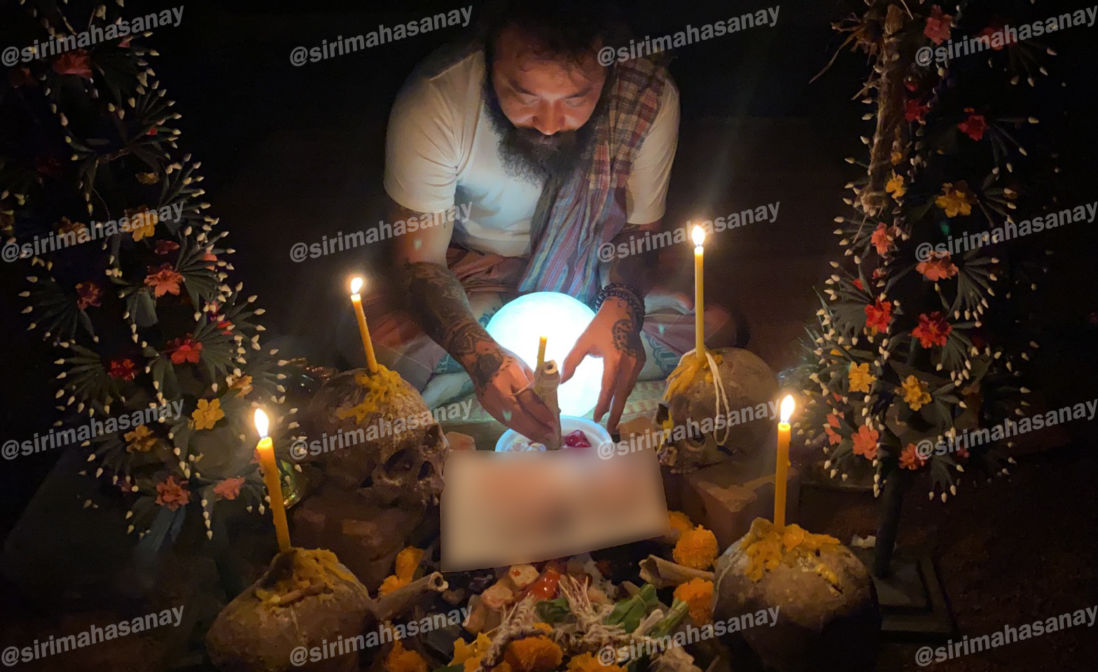 พิธีมนต์เสน่ห์จันทร์ อาจารย์เดี่ยว สุทธิกาโร สำนักสักยันต์เข็มเสน่ห์บูรพา