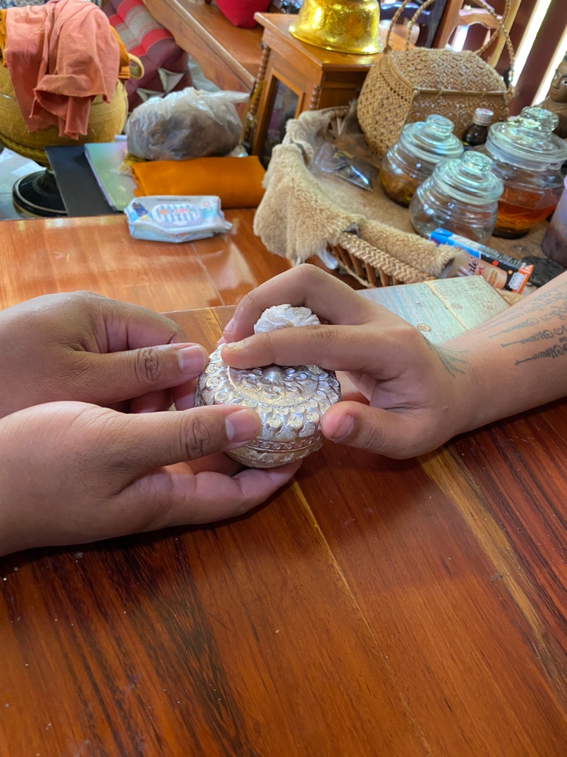 ⭕️ สีผึ้งพรายเศรษฐี พระอาจารย์บุณยกร ฐิตปุญโญ