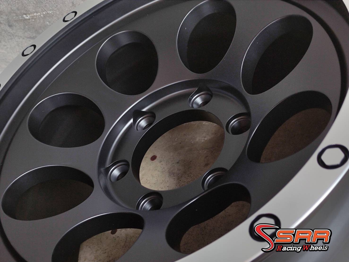 OASIS 885 ลายหยดน้ำ 16 6H139.7 ET0 MATT BLACK MACHINE LIP