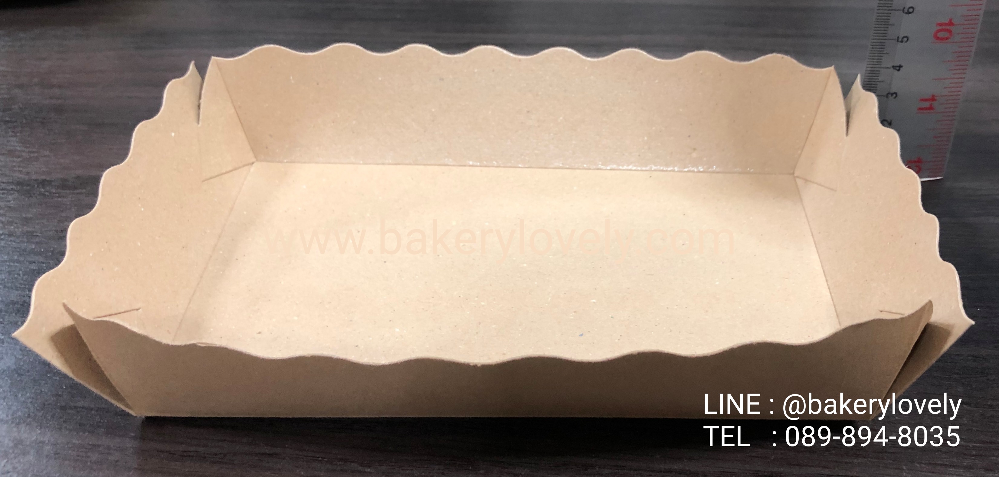 ถาดกระดาษสีน้ำตาล 11X18.5x3.8 cm ขอบหยัก ( เคลือบ1ด้าน )