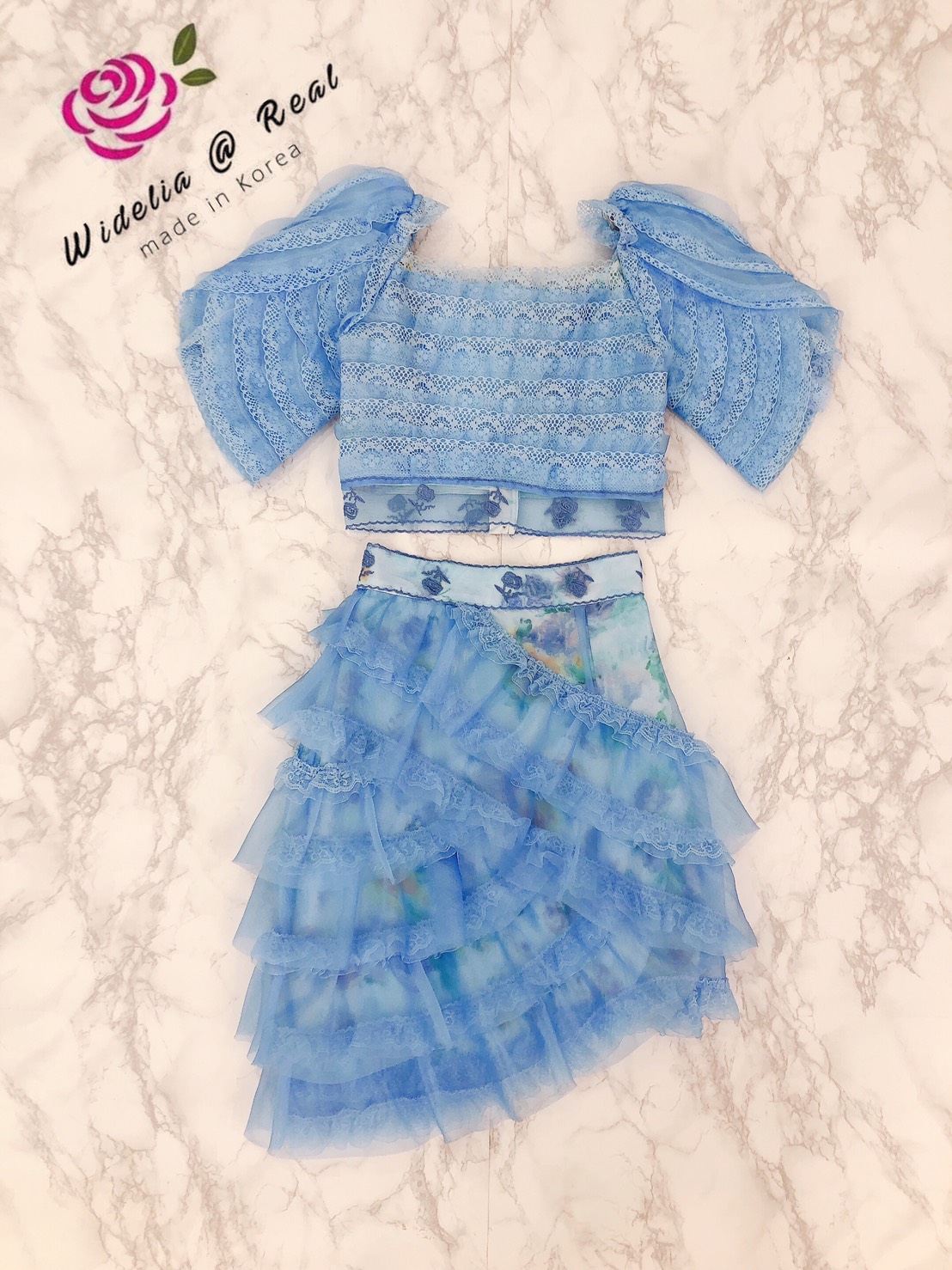 Landmee Set เซ็ทเสื้อกับกระโปรงแสนสวย กรี๊ดหนักมากกับผ้าลูกไม้รุ่นนี้คืองานสวยอลังการสุดๆ
