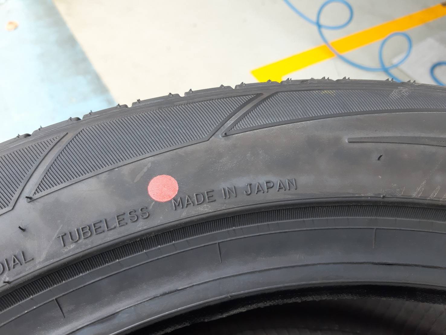 DUNLOP SP SPORT MAXX 050 215/55R17 ยางญี่ปุ่นลดราคาพิเศษ