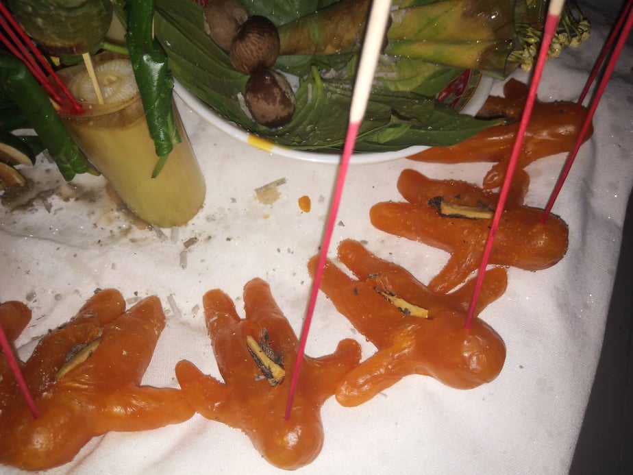 หุ่นเสน่ห์ยาแฝดเรียกคู่ อาจารย์เขมร